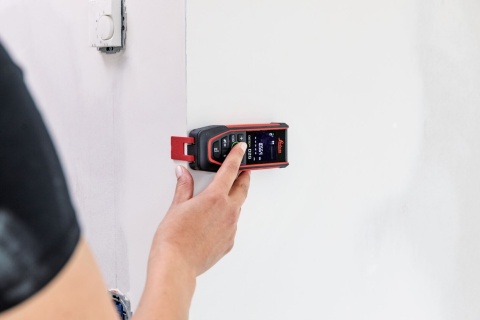 Dalmierz laserowy Leica Disto D2R z Bluetooth i NFC do 150m