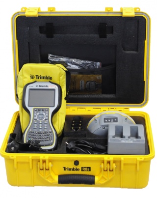 Odbiornik Trimble R8s z kontrolerem TSC3